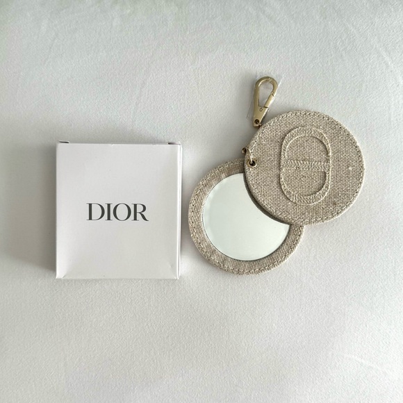 DIOR Pocket Mirror (SOLD❗️) - Picture 2 of 6